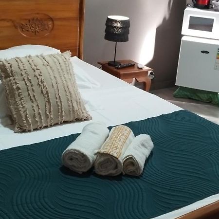 Bois De Santal Chambre D'Hotes แซ็ง-ปีแยร์ ภายนอก รูปภาพ