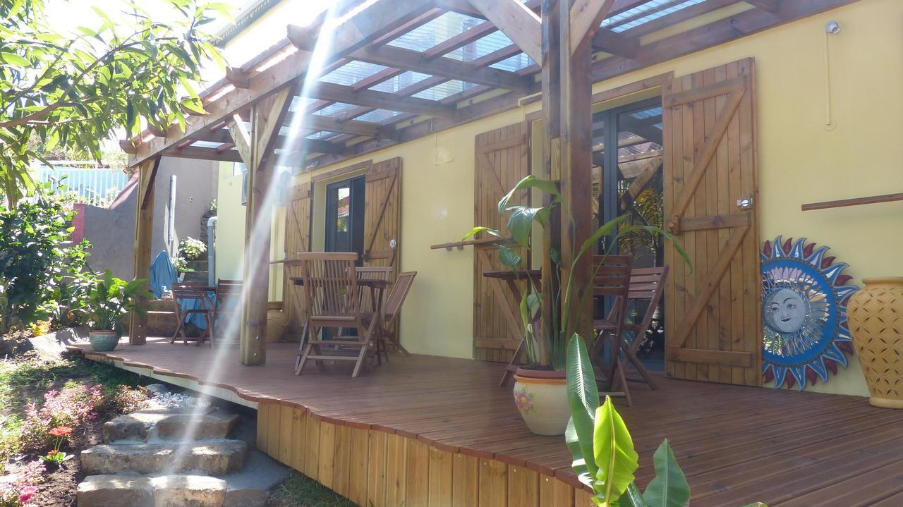Bois De Santal Chambre D'Hotes แซ็ง-ปีแยร์ ภายนอก รูปภาพ